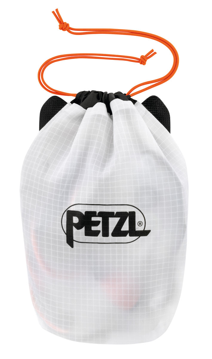 E105AA00-NAO-RL-view-4_LowRes Petzl Nao RL Meudon Running Company