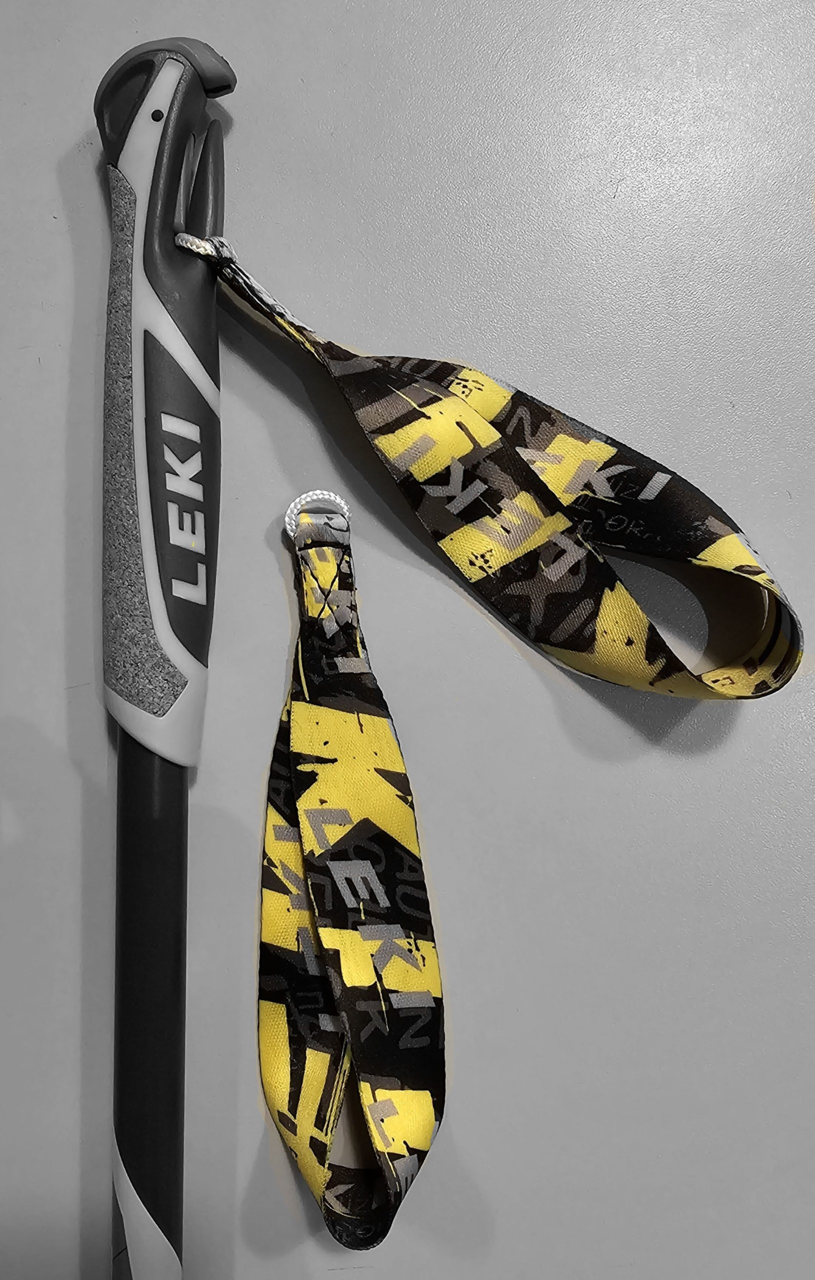 Meudon Running Company LEKI-dragonnes-shark-easy-strap