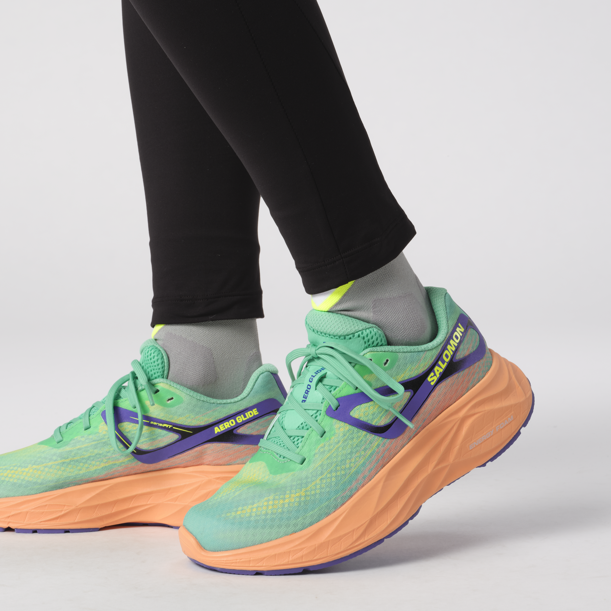 L47279900_0_MOD_AERO GLIDE WCockatoo_Cantaloupe_Surf The Web Salomon Aero Glide W Meudon Running Company