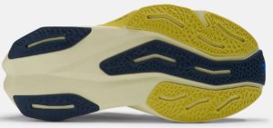 NEW BALANCE FuelCell Rebel v4 Spice blue