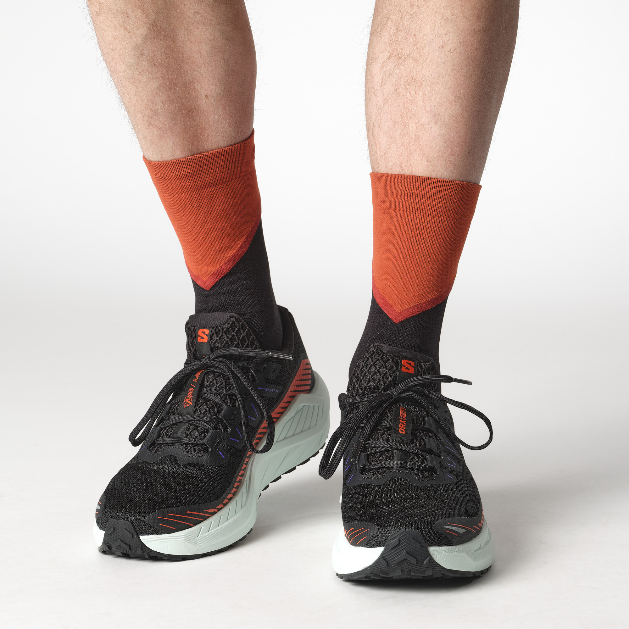 L47563500_0_MOD_DRX DEFY GRVLBlack_Cherry Tomato_Bay.png.high-res Salomon DRX DEFY GRVL Meudon Running Company