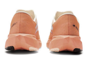 NEW BALANCE FuelCell Rebel v4 Hot Mango