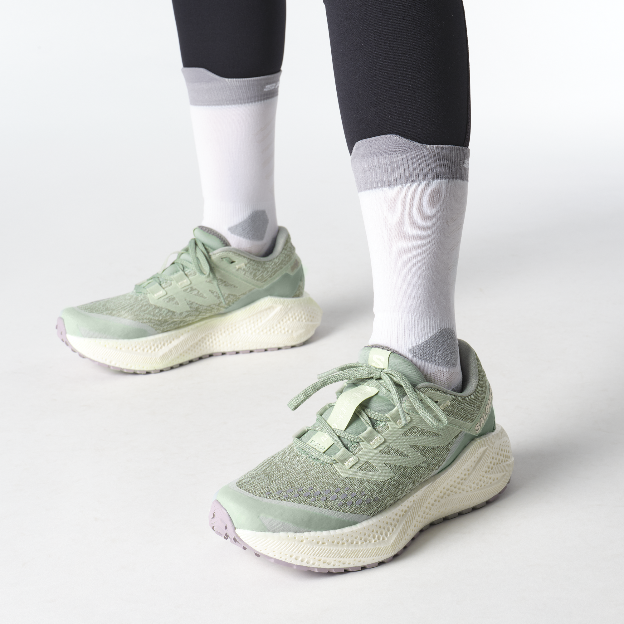 L47812600_0_MOD_AERO GLIDE 3 GRVL WSea Foam_Vanilla Ice_Nirvana Salomon AERO GLIDE 3 GRVL Meudon Running Company