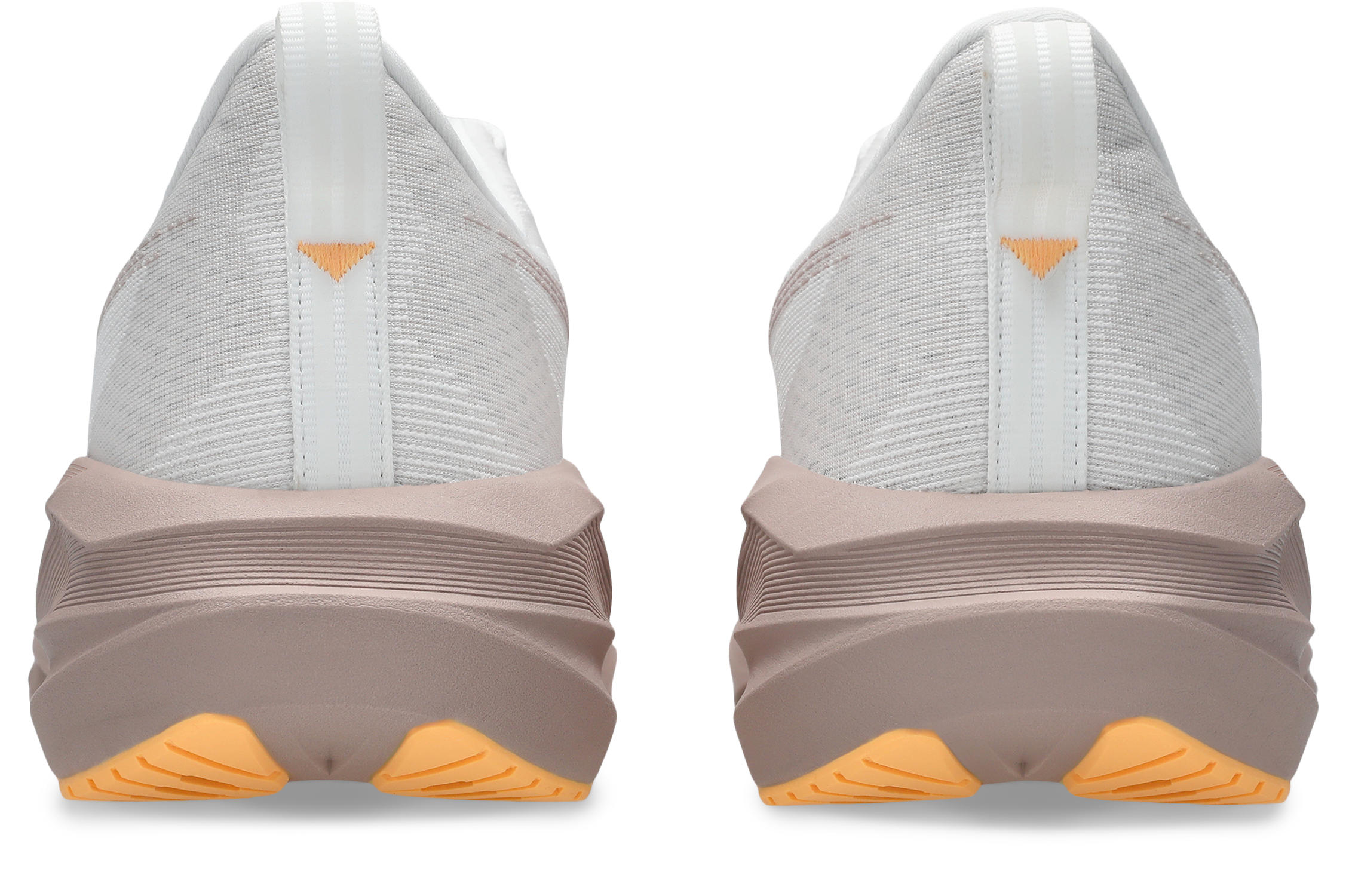 1012B766_102_SB_BK_GLB Asics Novablast 5 Meudon Running Company