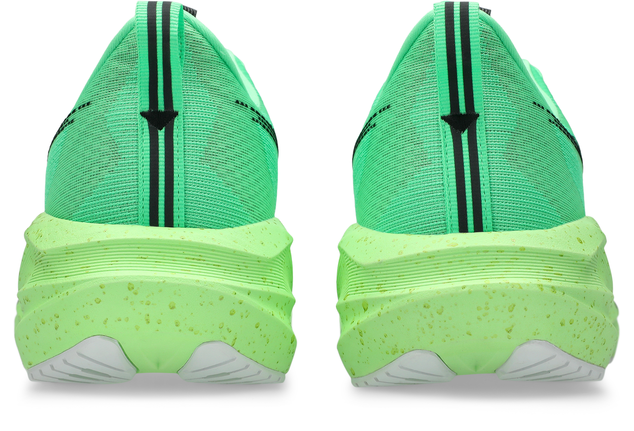 1011C224_300_SB_BK_GLB Asics Novablast 5 Meudon Running Company