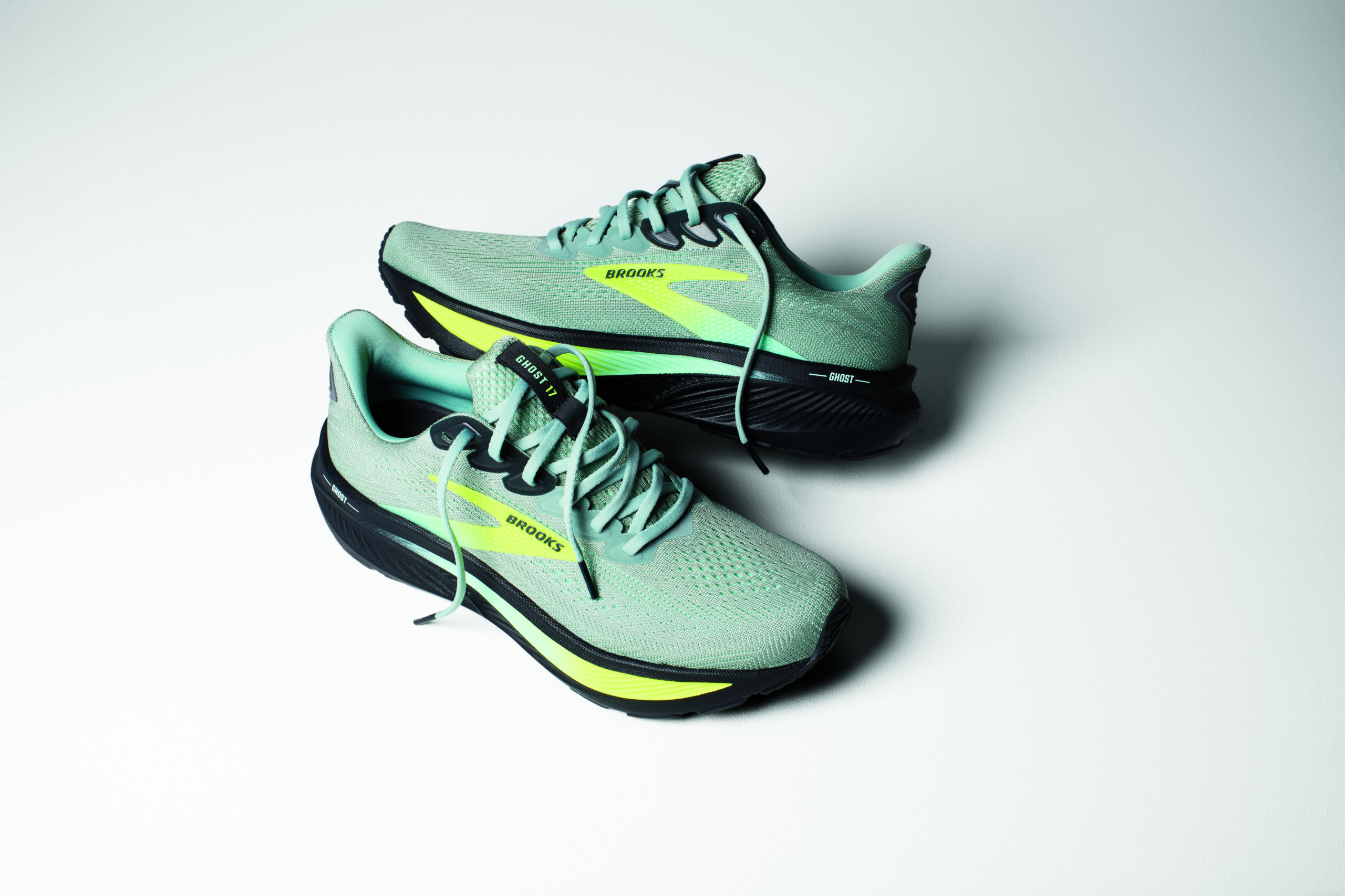 110442_349_Y_Ghost_17 BROOKS Ghost 17 Meudon Running Company