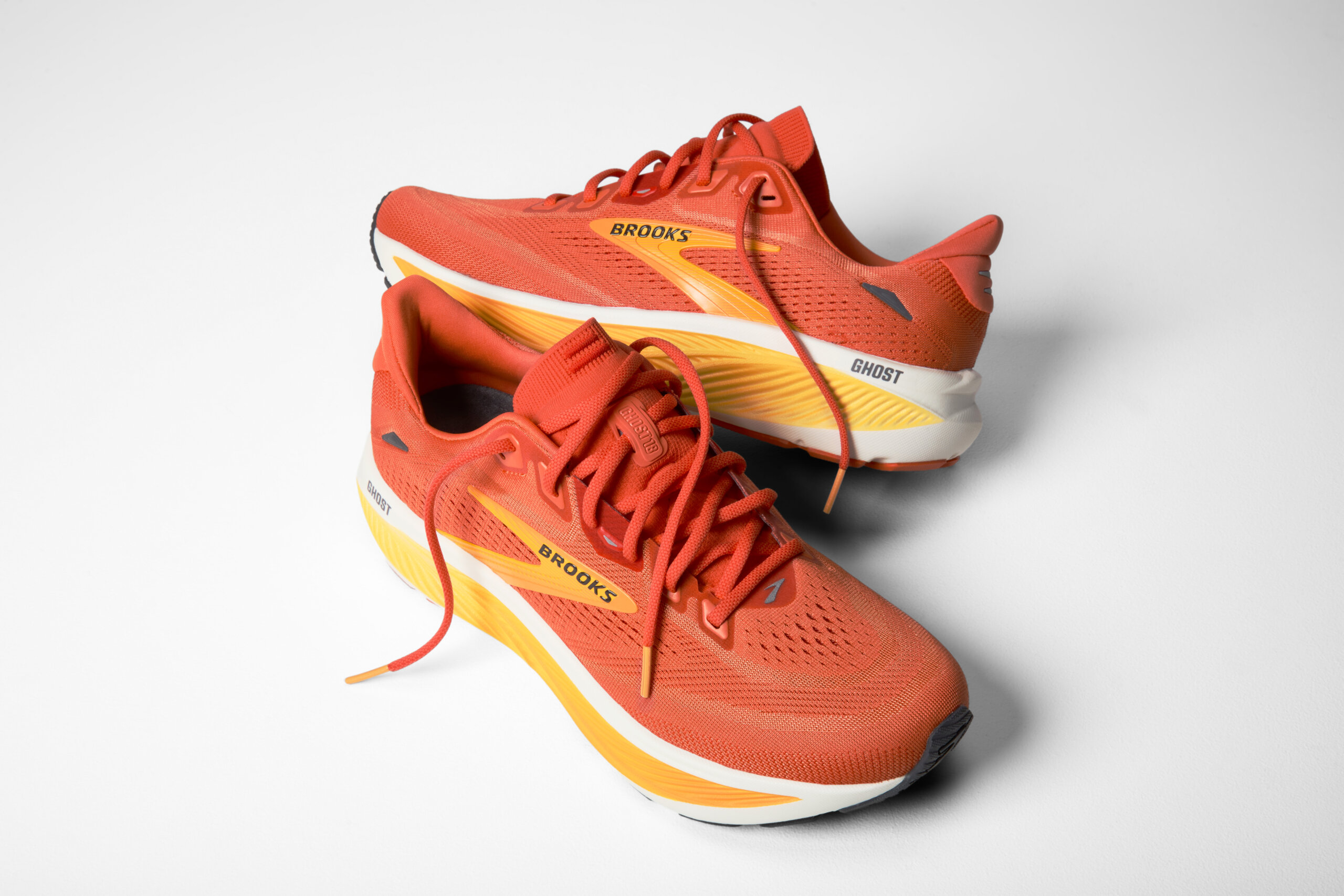 110493_846_Y_Ghost_18 BROOKS Ghost 17 Meudon Running Company