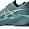 1011C243_401_SB_FL_GLB Asics Novablast 6 Meudon Running Company