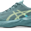 1011C243_401_SL_LT_GLB Asics Novablast 6 Meudon Running Company